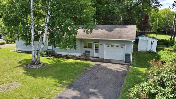 1005 E Superior ST, Isle, MN 56342