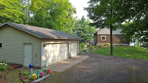 9919 Woodland TRL, Brainerd, MN 56401
