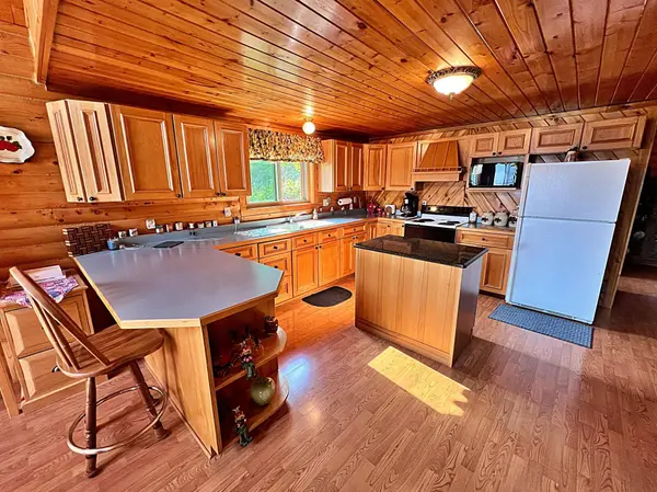 9919 Woodland TRL, Brainerd, MN 56401