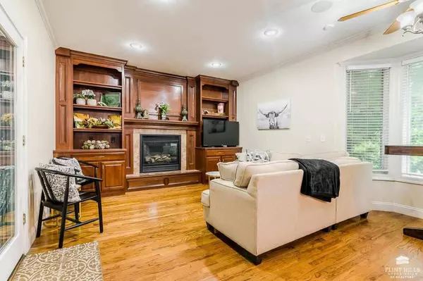 1117 Wyndham Heights, Manhattan, KS 66503