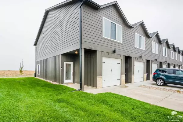 5801 Goheen DR, Manhattan, KS 66503