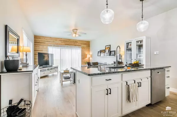 5801 Goheen DR, Manhattan, KS 66503