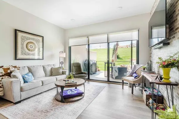 3010 Fieldhouse CIR #Unit 109, Manhattan, KS 66503