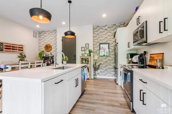 3010 Fieldhouse CIR #Unit 109, Manhattan, KS 66503