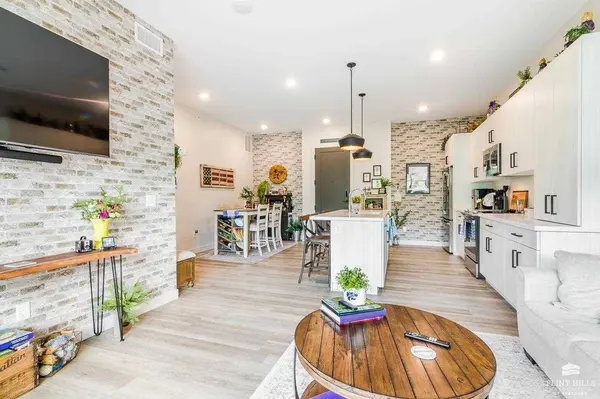 3010 Fieldhouse CIR #Unit 109, Manhattan, KS 66503