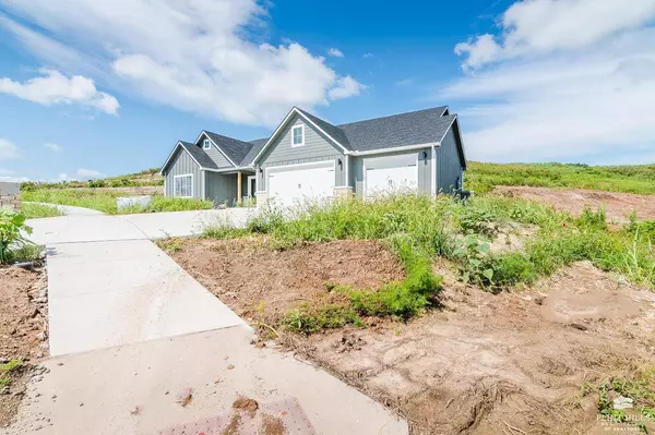 3918 Travers CIR, Manhattan, KS 66503