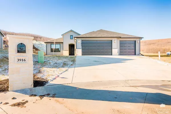 3916 Travers CIR, Manhattan, KS 66503
