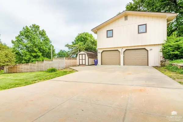 2020 Somerset SQ, Manhattan, KS 66503