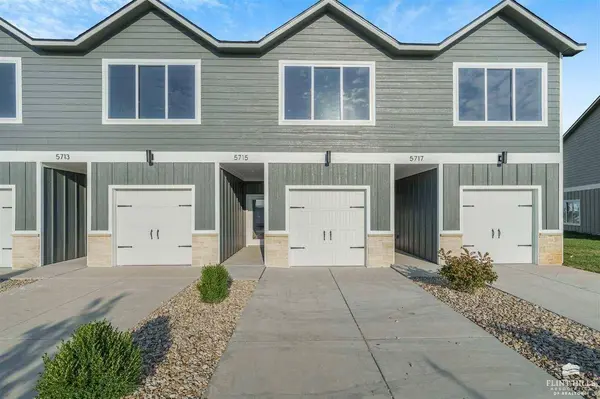 5725 Goheen DR, Manhattan, KS 66503