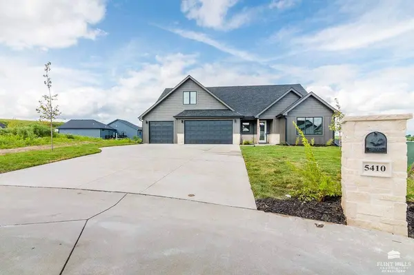 3910 Travers CIR, Manhattan, KS 66503