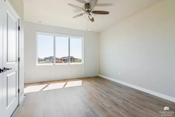 5523 Goheen DR, Manhattan, KS 66503