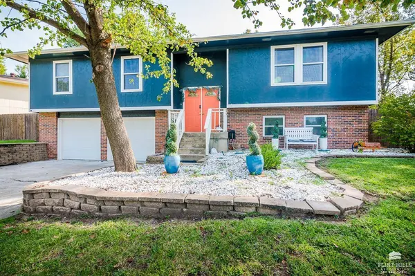 1304 Givens RD