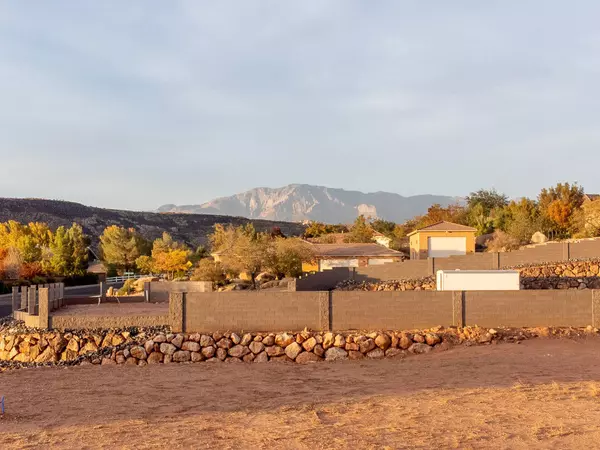 927 S Seminole Way #312, Washington, UT 84780