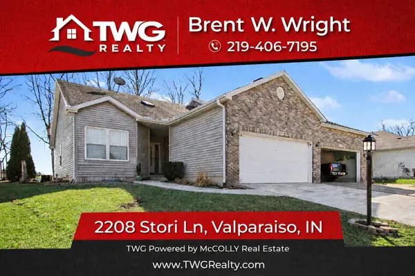 Beautiful 2 Bed 2 Bath Townhome with Den in Valparaiso | 2208 Stori Ln