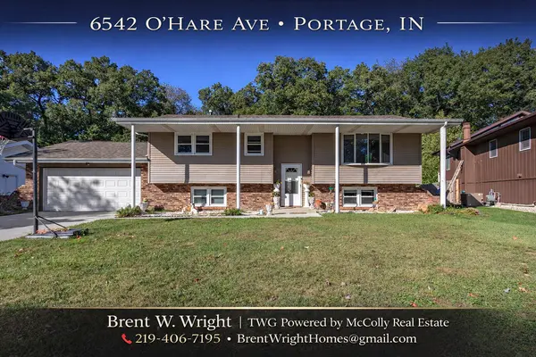 Spacious 4 Bed 2 Bath Bi-Level Home with Pool & 2.5 Car Garage for Sale in Portage, IN – 6542 O'Hare Ave