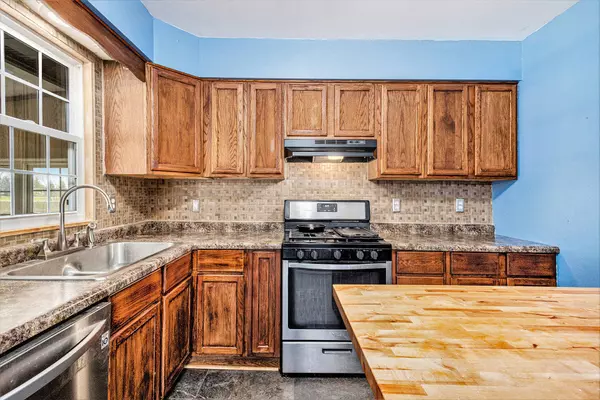 2889 Carmen ST, Portage, IN 46368