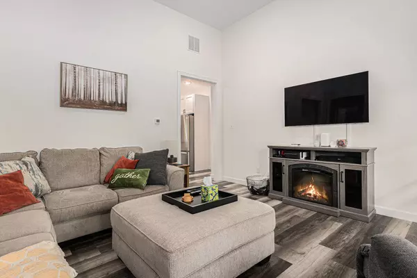 6886 Ava AVE, Portage, IN 46368