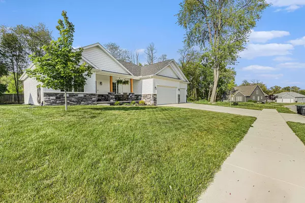 6886 Ava AVE, Portage, IN 46368