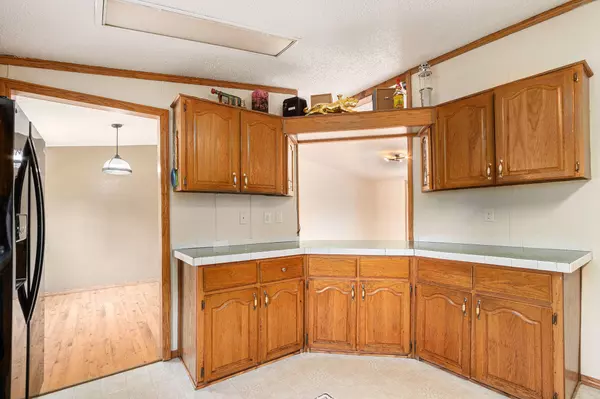 756 E 25th PL, Lake Station, IN 46405