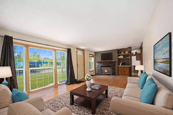 756 E 25th PL, Lake Station, IN 46405