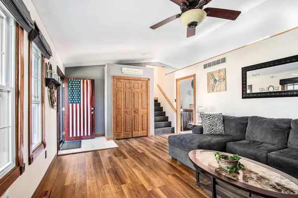 5699 Brookview AVE, Portage, IN 46368