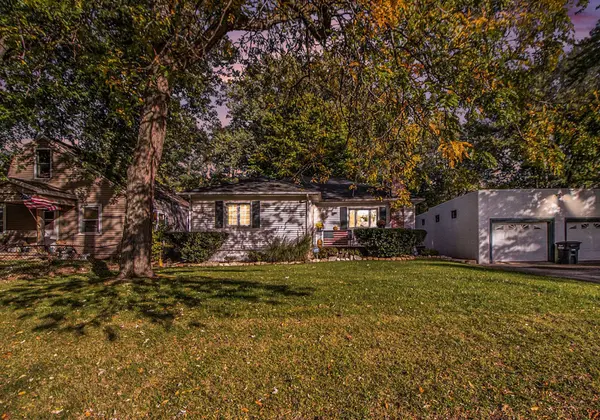 2867 Edgewood ST, Portage, IN 46368