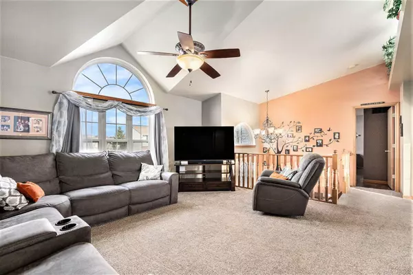 6355 Meadowridge, Portage, IN 46368