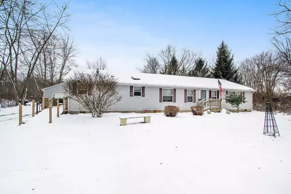 574 E 1100, Westville, IN 46391