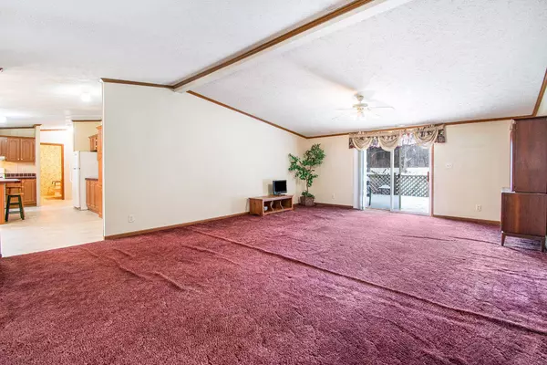 574 E 1100, Westville, IN 46391