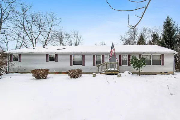 574 E 1100, Westville, IN 46391