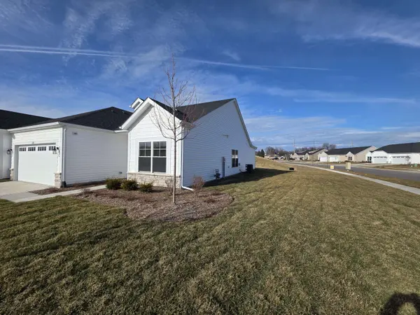 6188 River Run AVE, Portage, IN 46368