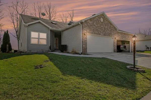 2208 Stori LN, Valparaiso, IN 46383