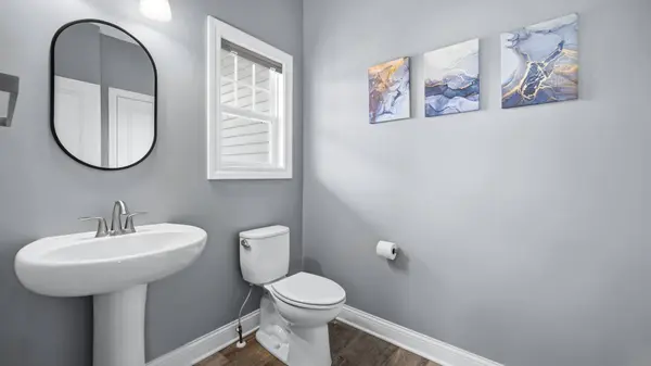 4901 Hyde Park DR, Valparaiso, IN 46383