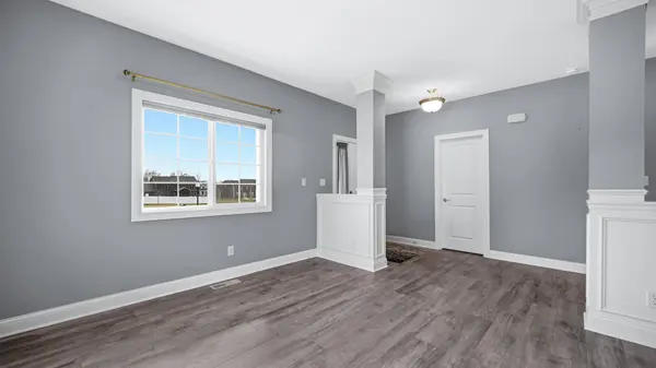 4901 Hyde Park DR, Valparaiso, IN 46383