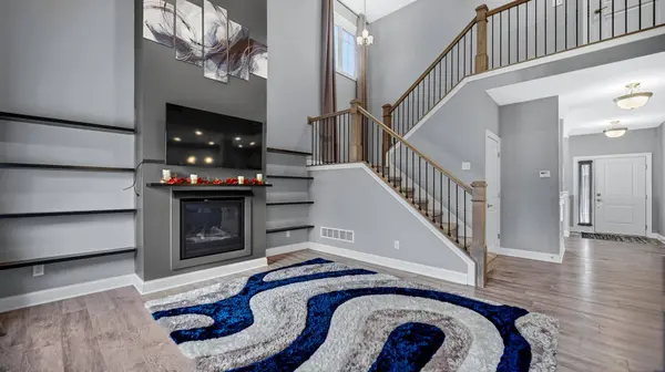 4901 Hyde Park DR, Valparaiso, IN 46383