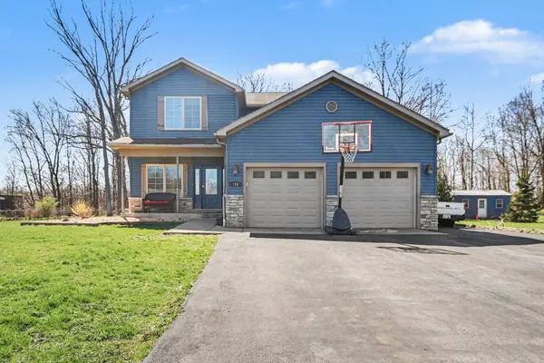 190 E Mekeland RD, Chesterton, IN 46304