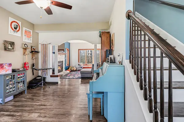 190 E Mekeland RD, Chesterton, IN 46304