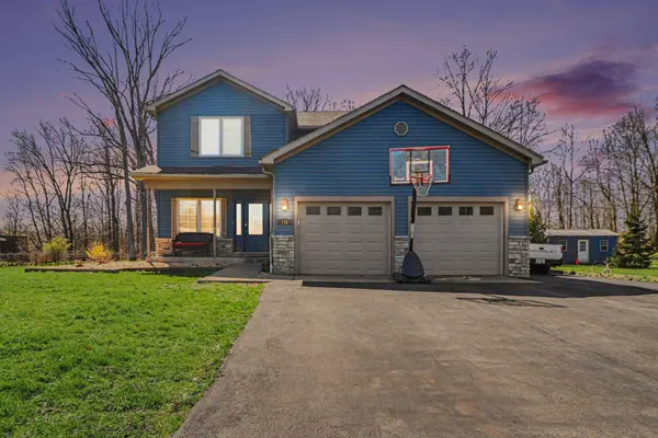 190 E Mekeland RD, Chesterton, IN 46304