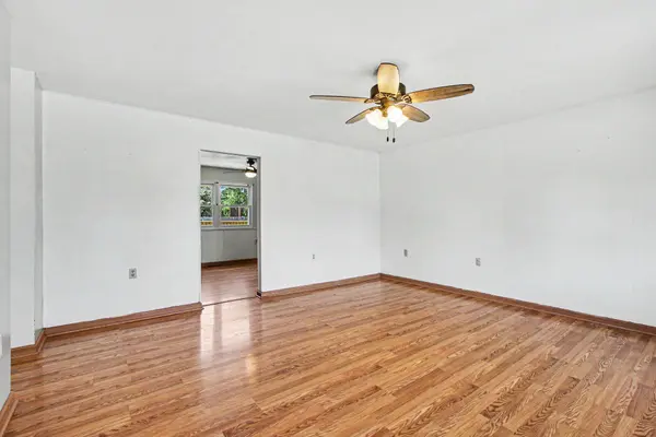 336 Midway DR, Valparaiso, IN 46385