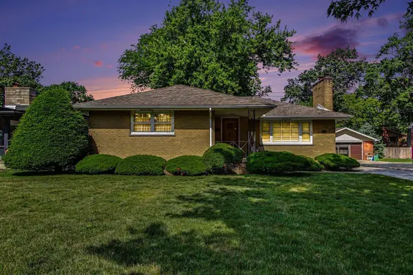 8510 Crestwood AVE, Munster, IN 46321