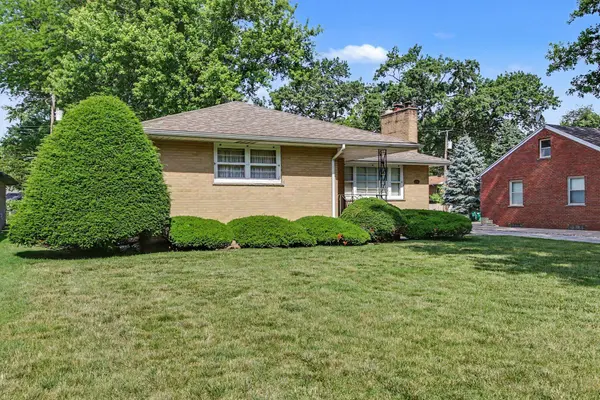 8510 Crestwood AVE, Munster, IN 46321