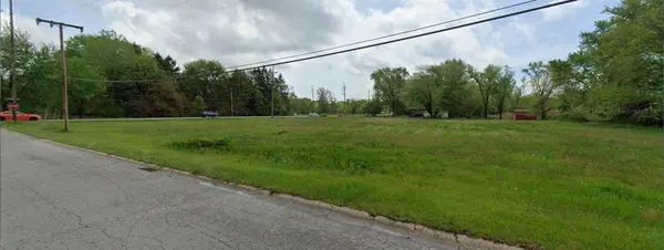 1001 E 40th PL, Griffith, IN 46319
