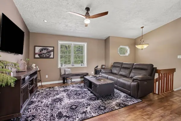 6515 Lakewood AVE, Portage, IN 46368