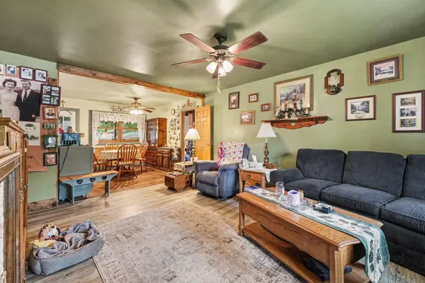1355 W 1st PL, Hobart, IN 46342