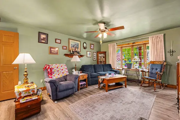 1355 W 1st PL, Hobart, IN 46342