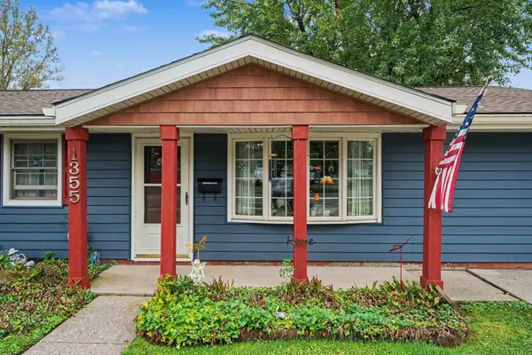 1355 W 1st PL, Hobart, IN 46342