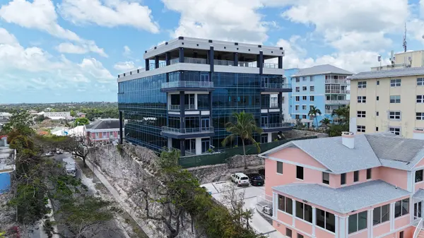 Leno Corporate Center, Collins Avenue,