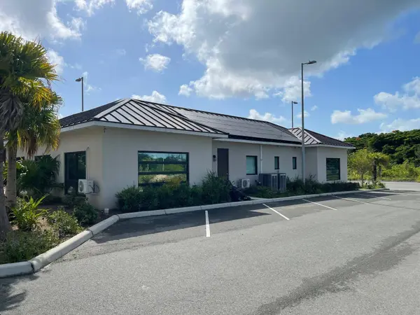 VERIDIAN CORPORATE CENTER New Providence/Paradise Island,