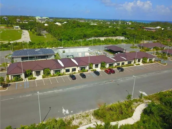 VERIDIAN CORPORATE CENTER New Providence/Paradise Island,