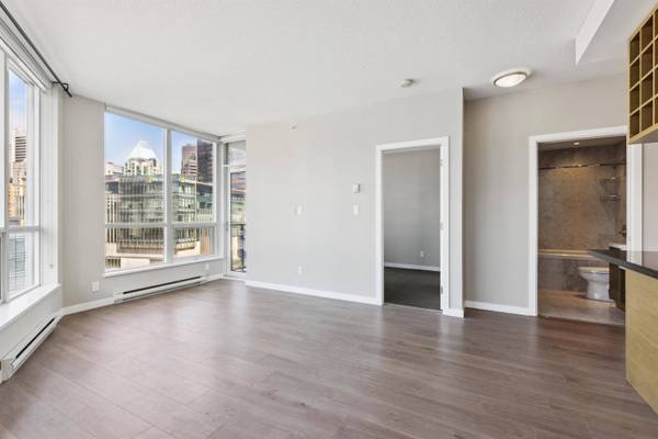 833 Seymour ST #806, Vancouver, BC V6B 0G4